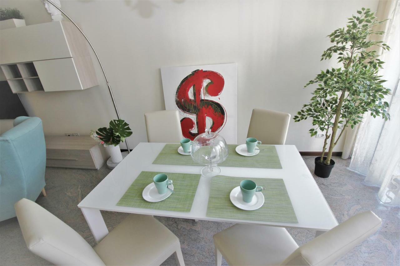 Downtown Eco Chic Apartment Милано Екстериор снимка