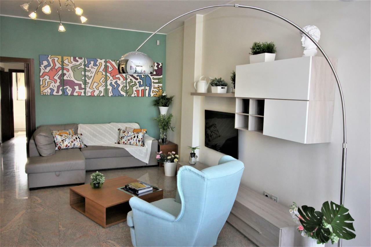 Downtown Eco Chic Apartment Милано Екстериор снимка