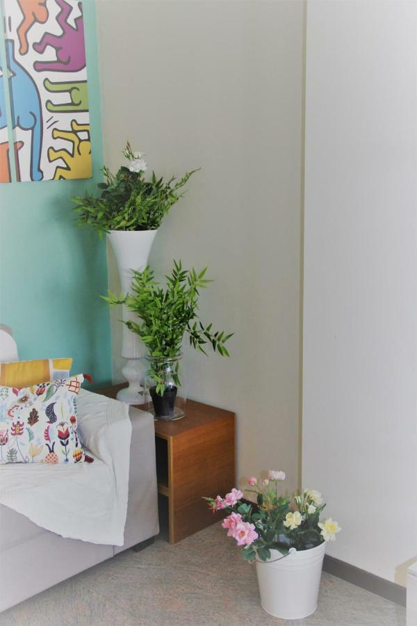 Downtown Eco Chic Apartment Милано Екстериор снимка