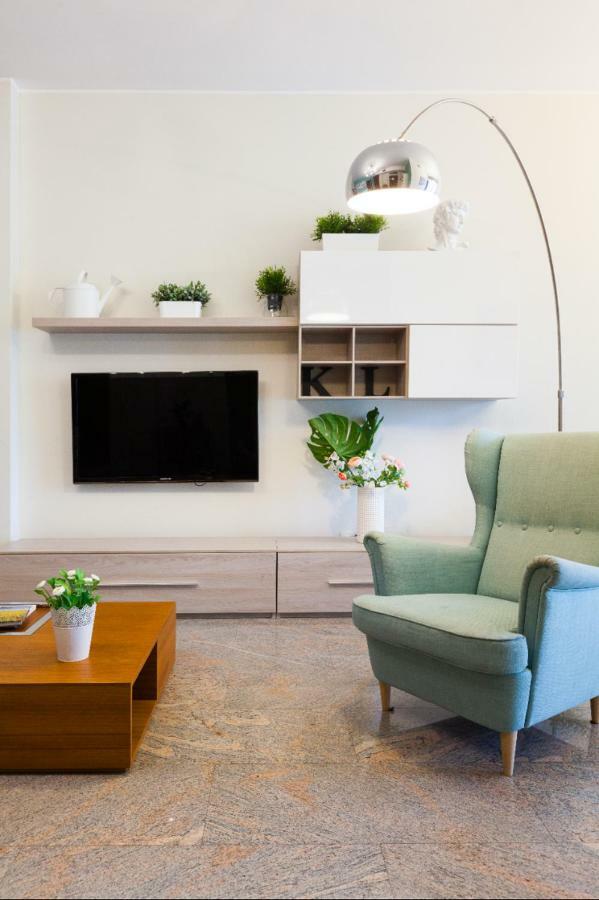 Downtown Eco Chic Apartment Милано Екстериор снимка